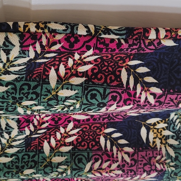 Lularoe "Cassie" skirt - Picture 4 of 5